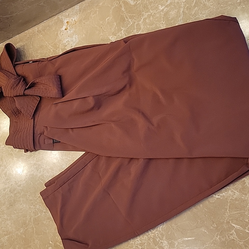 Athleta Women's High-Waist Paperbag Pants in Deep Brown size 6